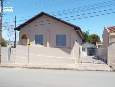 Casa para Venda, em Jaguariaíva, bairro Cidade Alta, 3 dormitórios, 2 banheiros, 3 vagas